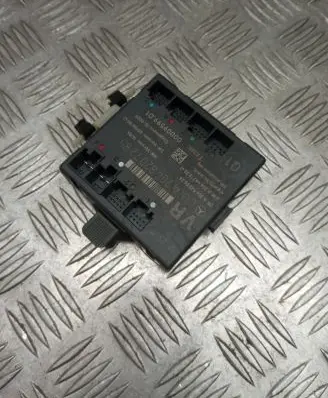 Mercedes-Benz C W204 Door control unit/module A2048207285