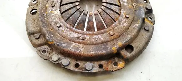 Opel Vectra B Pressure plate 