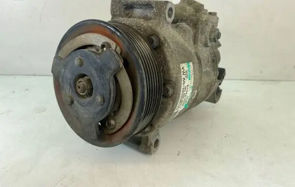 Volkswagen PASSAT B6 Air conditioning (A/C) compressor (pump) 1K0820803S R134A8680P 602076B4