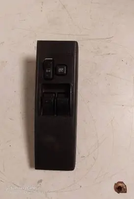 Toyota Corolla Verso AR10 Electric window control switch 848200H040