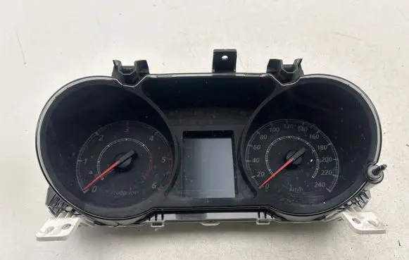Mitsubishi Outlander Speedometer (instrument cluster) 8100B805 0T34300 MM0053206