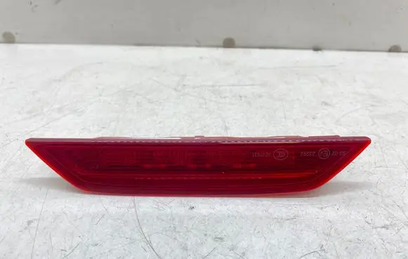 Volkswagen Caddy Third/center stoplight 2K7945087