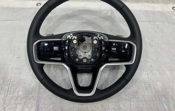 Land Rover Discovery 5 Steering wheel