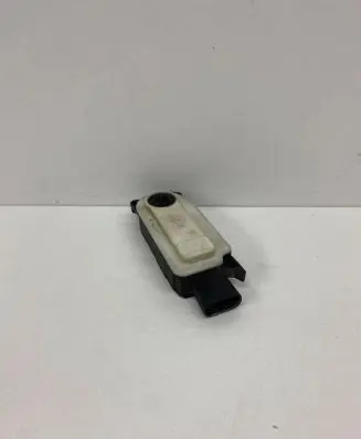 Land Rover Evoque II Intake manifold valve actuator/motor 5877R1007