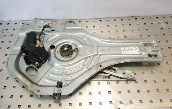 Hyundai Tucson JM Rear door window regulator with motor 834802E010