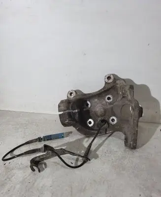 BMW 5 E60 E61 Front wheel hub 6760954