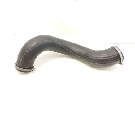 Volvo V70 Intercooler hose/pipe