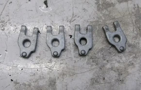 Nissan X-Trail T32 Fuel Injector clamp holder OEM