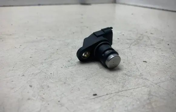 Mercedes-Benz C W203 Camshaft speed sensor 79228