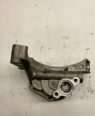 Audi A6 S6 C7 4G Oil pump 03L115105B