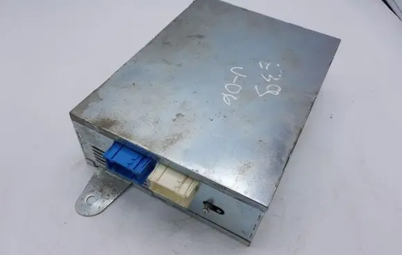 BMW 5 E39 GPS navigation control unit/module 6911221 037138052 13186500