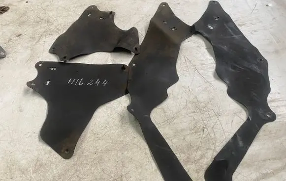 Toyota Hilux (AN10, AN20, AN30) Mudguards set 