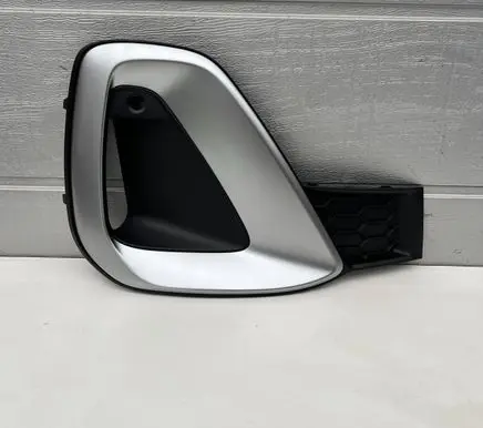Audi A4 S4 B9 8W Front bumper corner part panel trim 8B3807682D 36267342 40105633