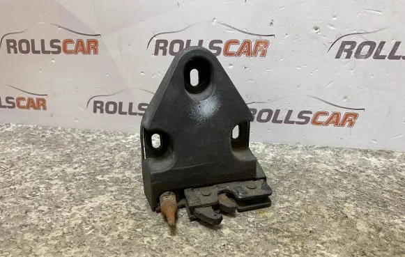 Opel Vivaro Loading door lock 