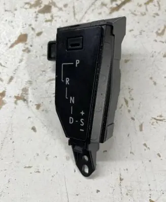 Lexus RX 450H Gear shift selector indicator 76K116