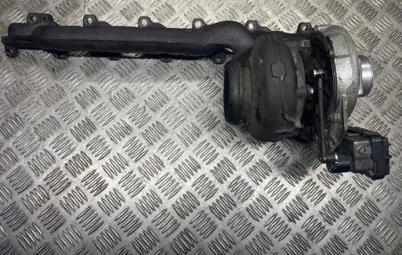 Mercedes-Benz E W211 Turbo 7110151 A0481420101