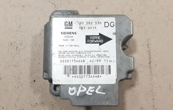 Opel Zafira A Airbag control unit/module 90582536