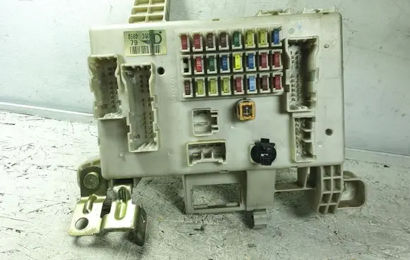Toyota Land Cruiser (J120) Fuse module 05603G09 05603G0979D