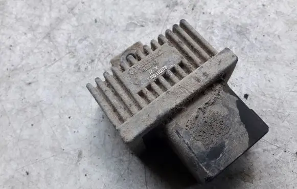 Renault Espace - Grand espace IV Glow plug pre-heat relay 7700115078
