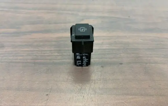 Mitsubishi Outlander IV Other switches/knobs/shifts