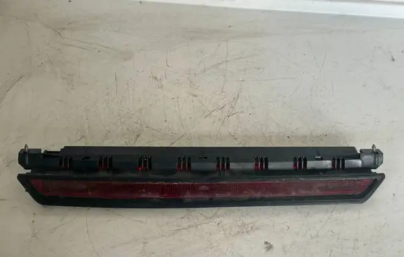 Volkswagen PASSAT B6 Third/center stoplight 3b9945097a