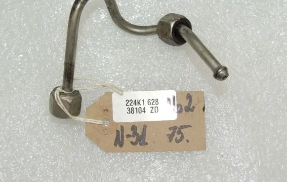 Nissan Qashqai Fuel injector supply line/pipe 1668100QAD