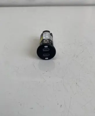 Porsche Macan (95B) USB socket connector 95B035252G