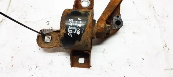 Chevrolet Kalos Engine mount bracket