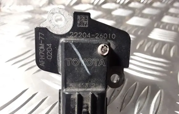 Toyota Verso-S Mass air flow meter 2220426010 AFH70M770204