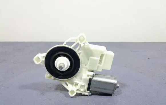 BMW X7 G07 Front door window regulator with motor 9450070