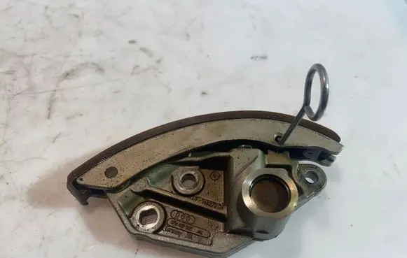 Audi Q7 4L Slide rail for timing chain 079109507
