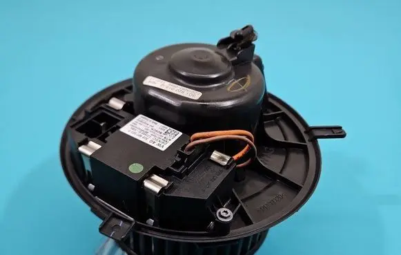 Heater fan/blower