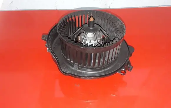 Volkswagen Golf VII Heater fan/blower 5Q2819021B T1018603JH 1WW4235P