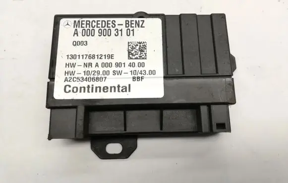 Mercedes-Benz E W212 Fuel injection pump control unit/module A0009003101