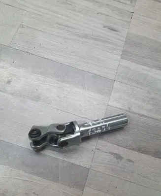 Volkswagen Multivan T5 Steering column universal joint 03120103
