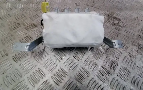 Suzuki Swift III Passenger airbag 7391052R00 48L0382