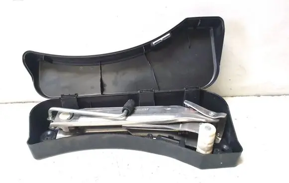 Audi A8 S8 D3 4E Lift Jack 4E0012146C