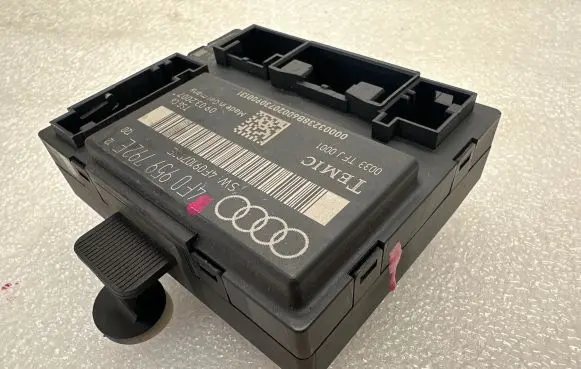 Audi A6 S6 C6 4F Door control unit/module 4F0959792E 4F0910793E 0033TFJ0001