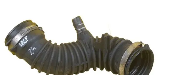 Nissan Primastar Intercooler hose/pipe M9R786