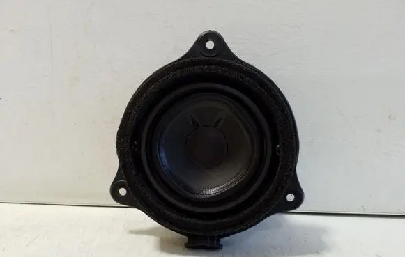 Audi TT TTS Mk2 Front door speaker