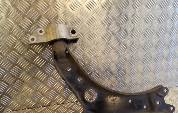 Volkswagen Golf V Front lower control arm/wishbone 1K0407190E