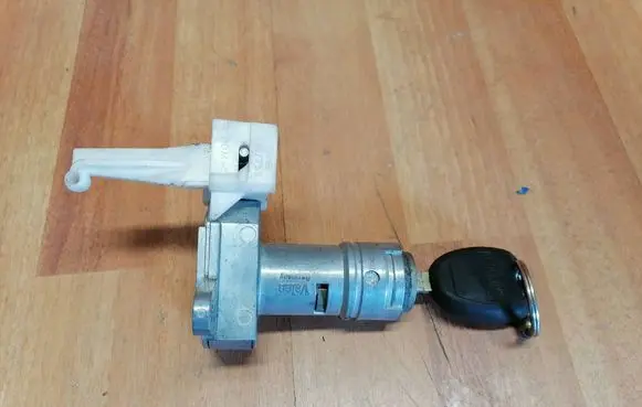Saab 9-5 Ignition lock 4387759
