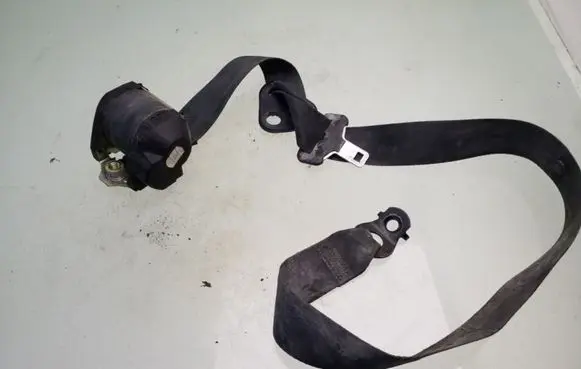Opel Movano A Rear seatbelt 2043594
