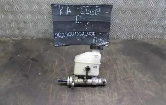 KIA Ceed Master brake cylinder