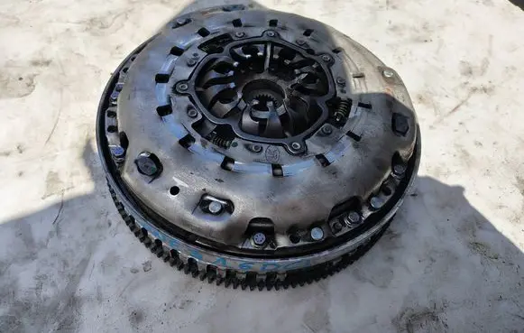 Renault Megane III Dual mass flywheel 