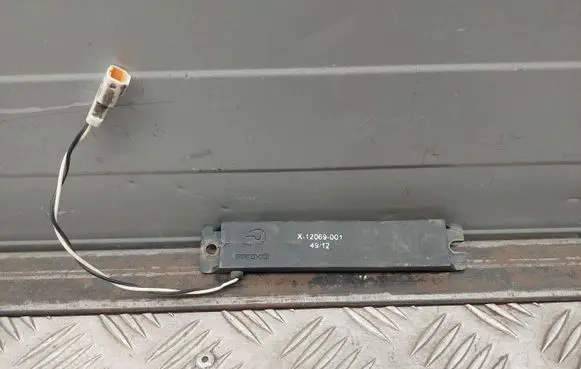 Interior comfort aerial antenna