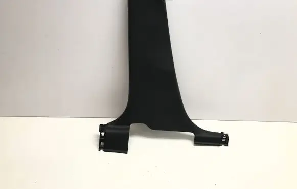 (B) pillar trim (bottom)