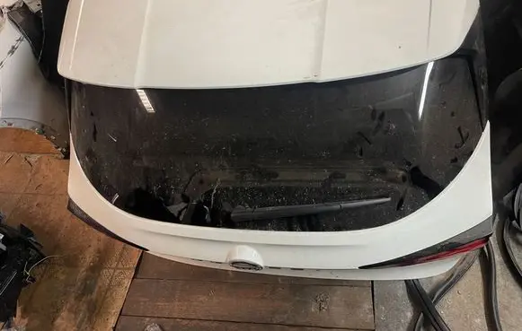 Nissan Qashqai Tailgate/trunk/boot lid DVV