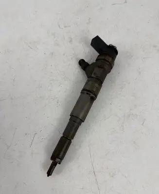 BMW 5 E60 E61 Fuel injector 7794652 0445110