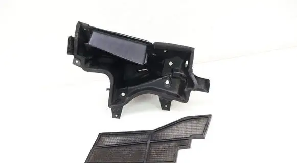 Maserati Grecale Radiator trim 670218098